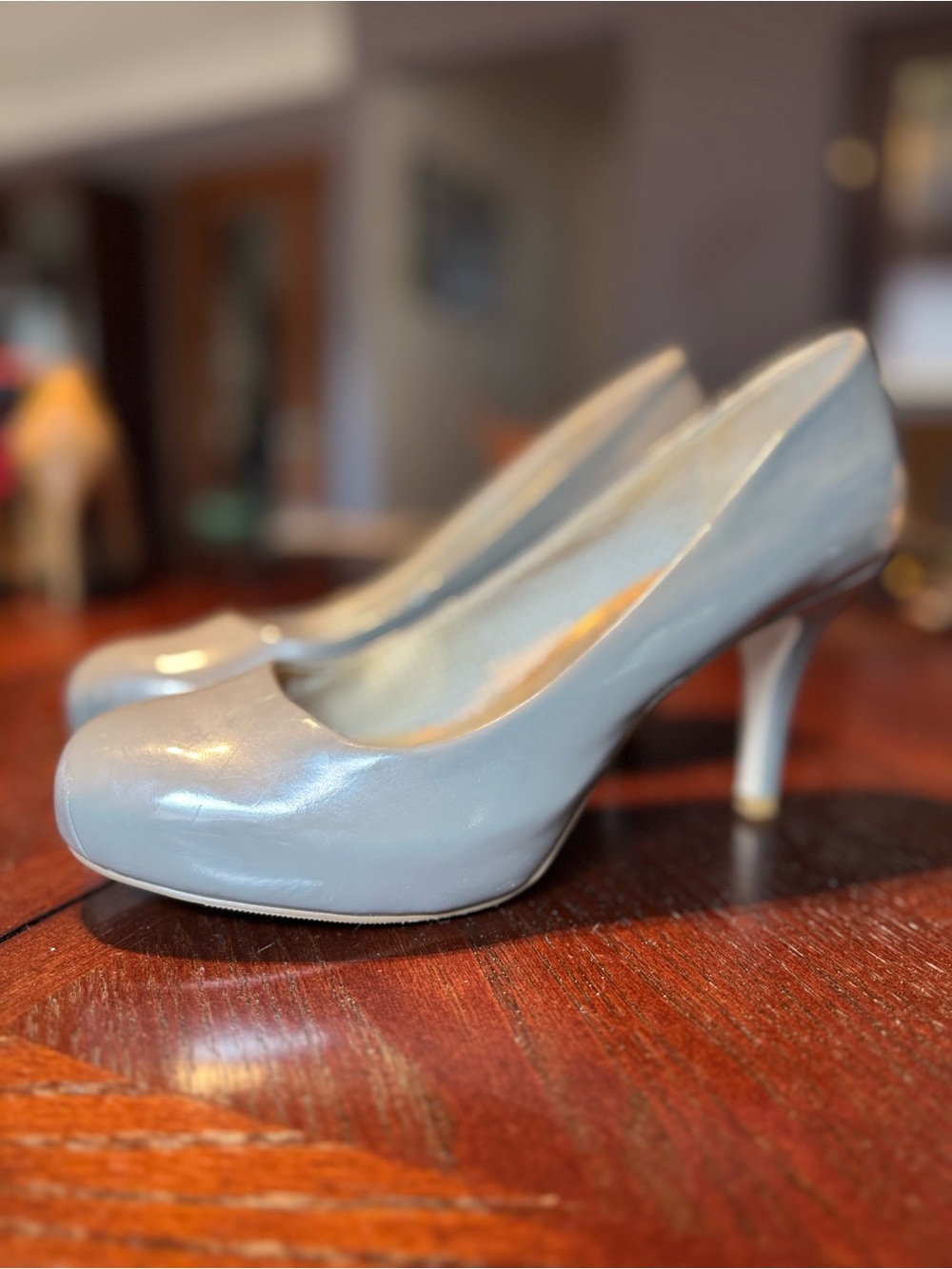 Madden Girl, size 10 Classic Grey Patent Leather Round Toe Women’s Pump Heels